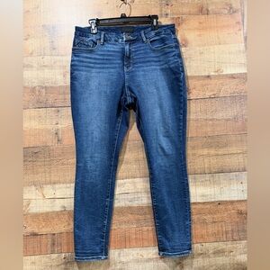 Buckle Black Ankle Skinny Fit No. 85 Stretchy
Blue Curvy Fit Jeans Size 30